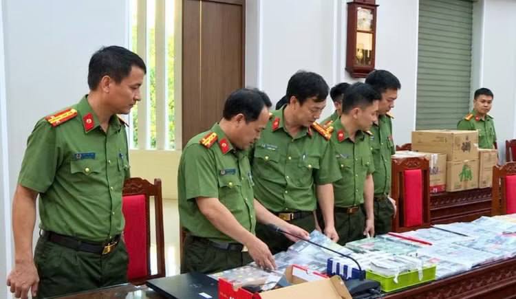 越南爆料曝光现场图片